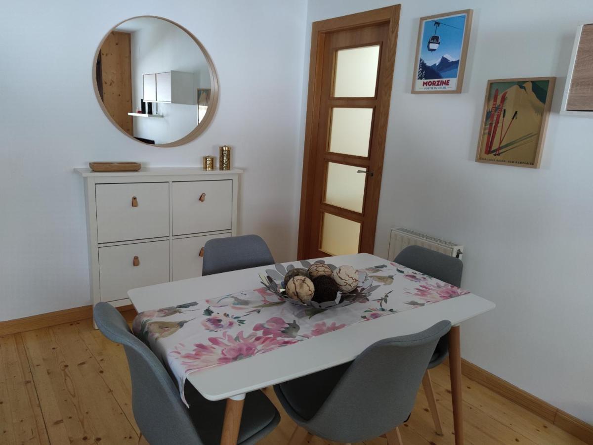 Apartamento Luga Castiello de Jaca Esterno foto