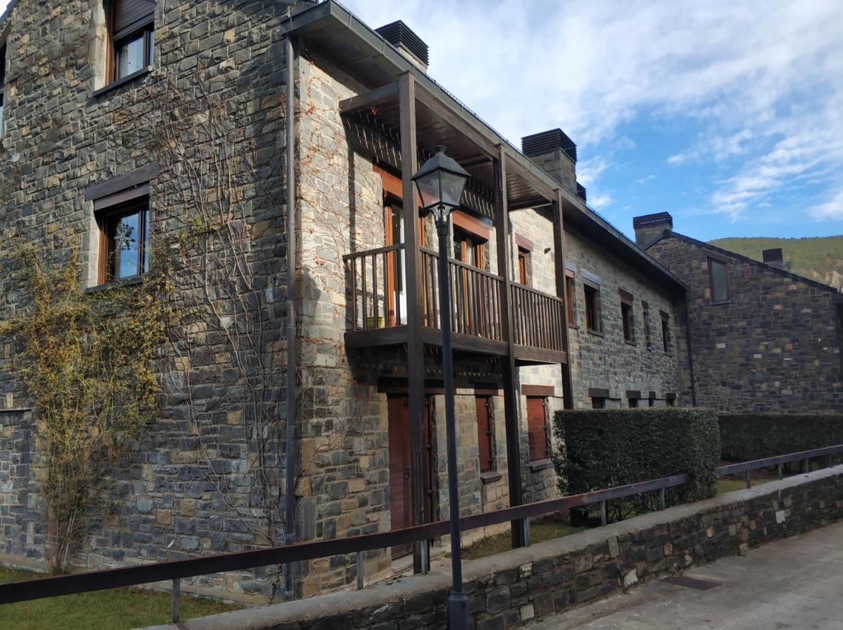 Apartamento Luga Castiello de Jaca Esterno foto